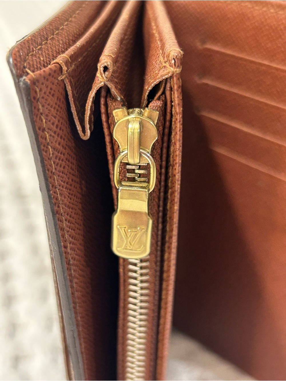 Louis Vuitton Monogram Alexandra Wallet - Picture 12 of 13